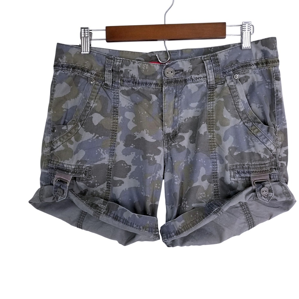 Unionbay Womens Camo Cargo Shorts Grey Olive Green Roll Tab Utility Size 11